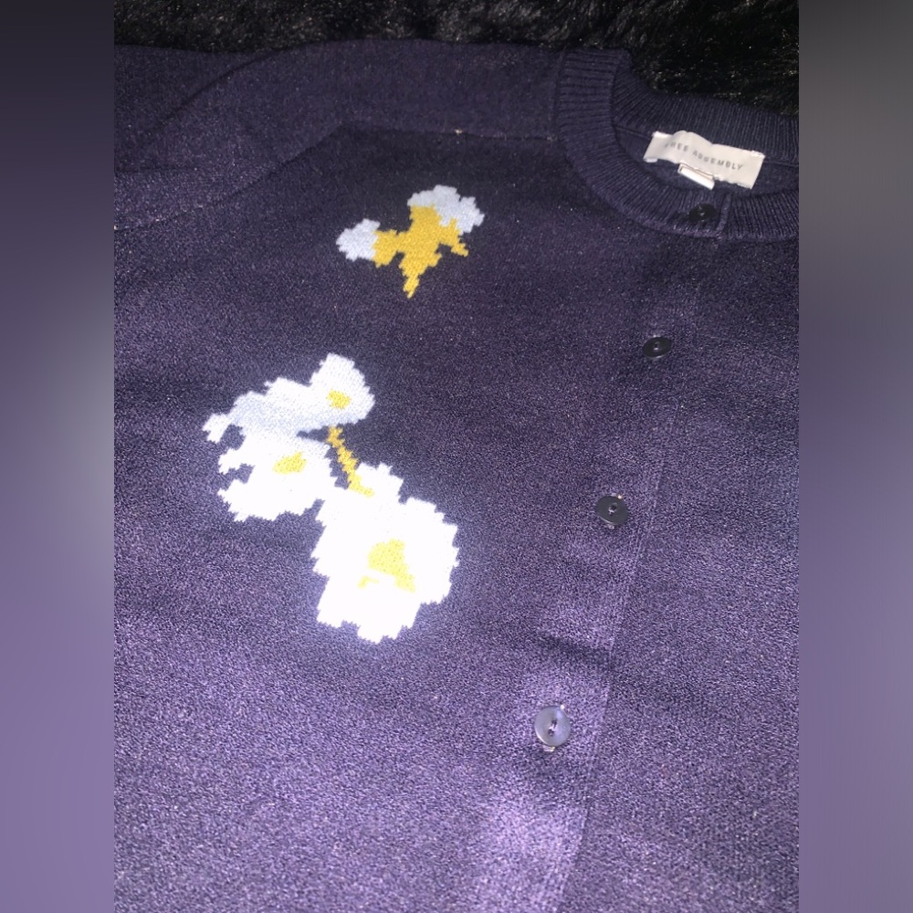 Free Assembly Women's and Women's Plus Floral Jacquard Shrunken Cardigan Sweater - Picture 3 of 5